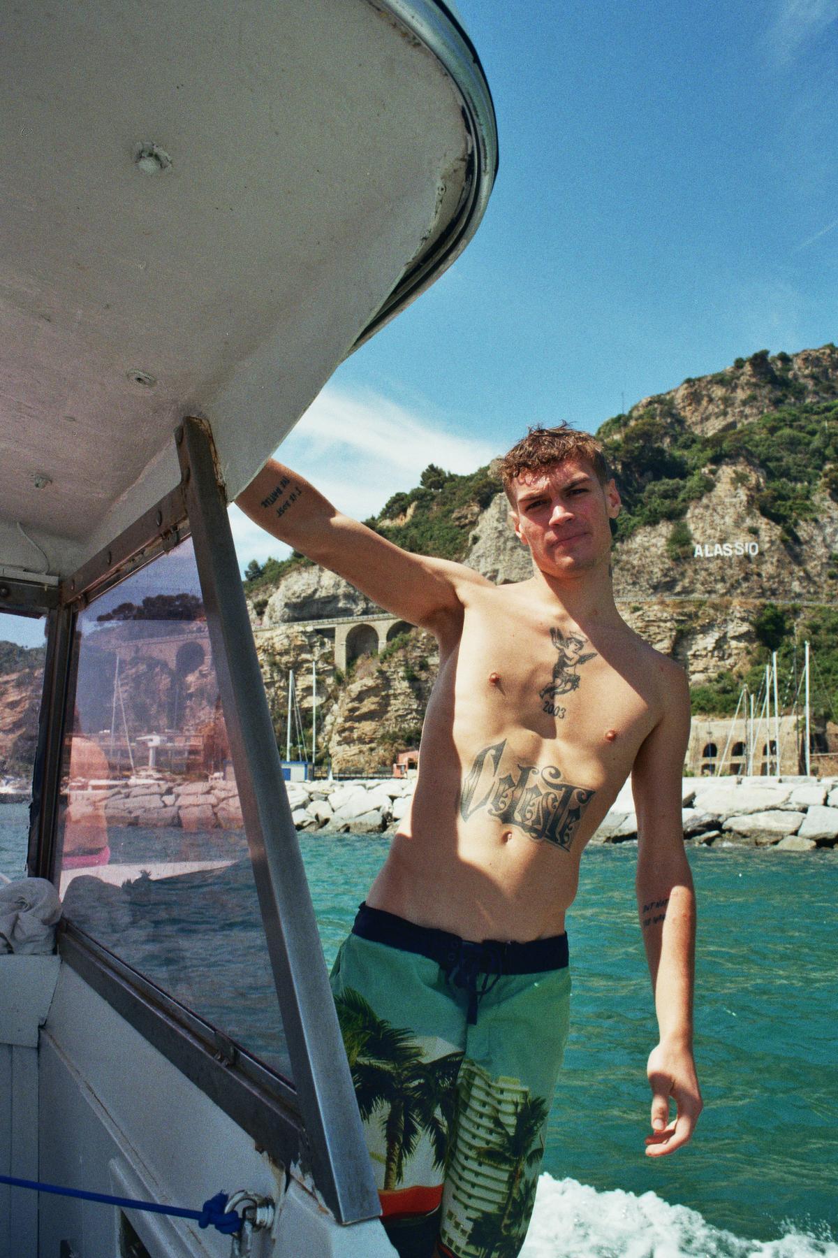 Blanco - Blu Celeste – Still 2