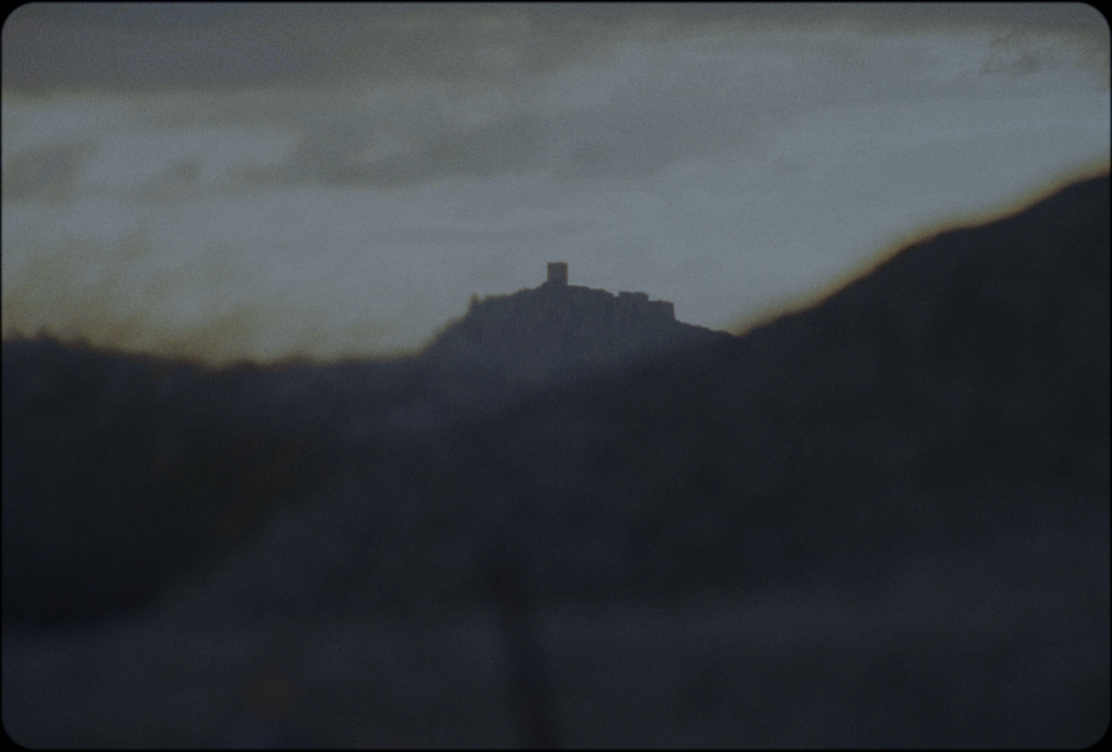 Terra e silenzio – Still 5